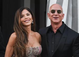 ლორენ სანჩესმა უსახლკაროებისთვის 102,5 მილიონი გაიღო