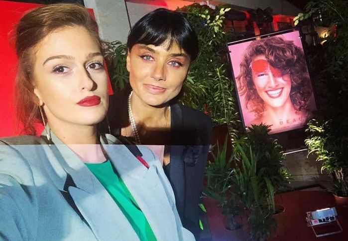 მანიკა და მაკა ასათიანები