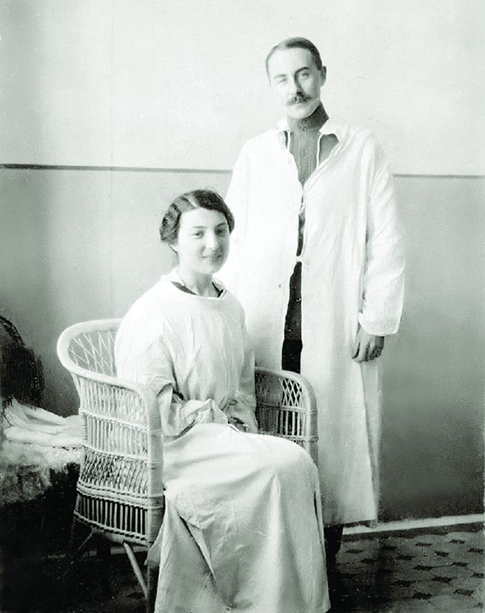  თინათინ ჯორჯაძე მეუღლესთან, სერგეი ტანეევთან ერთად