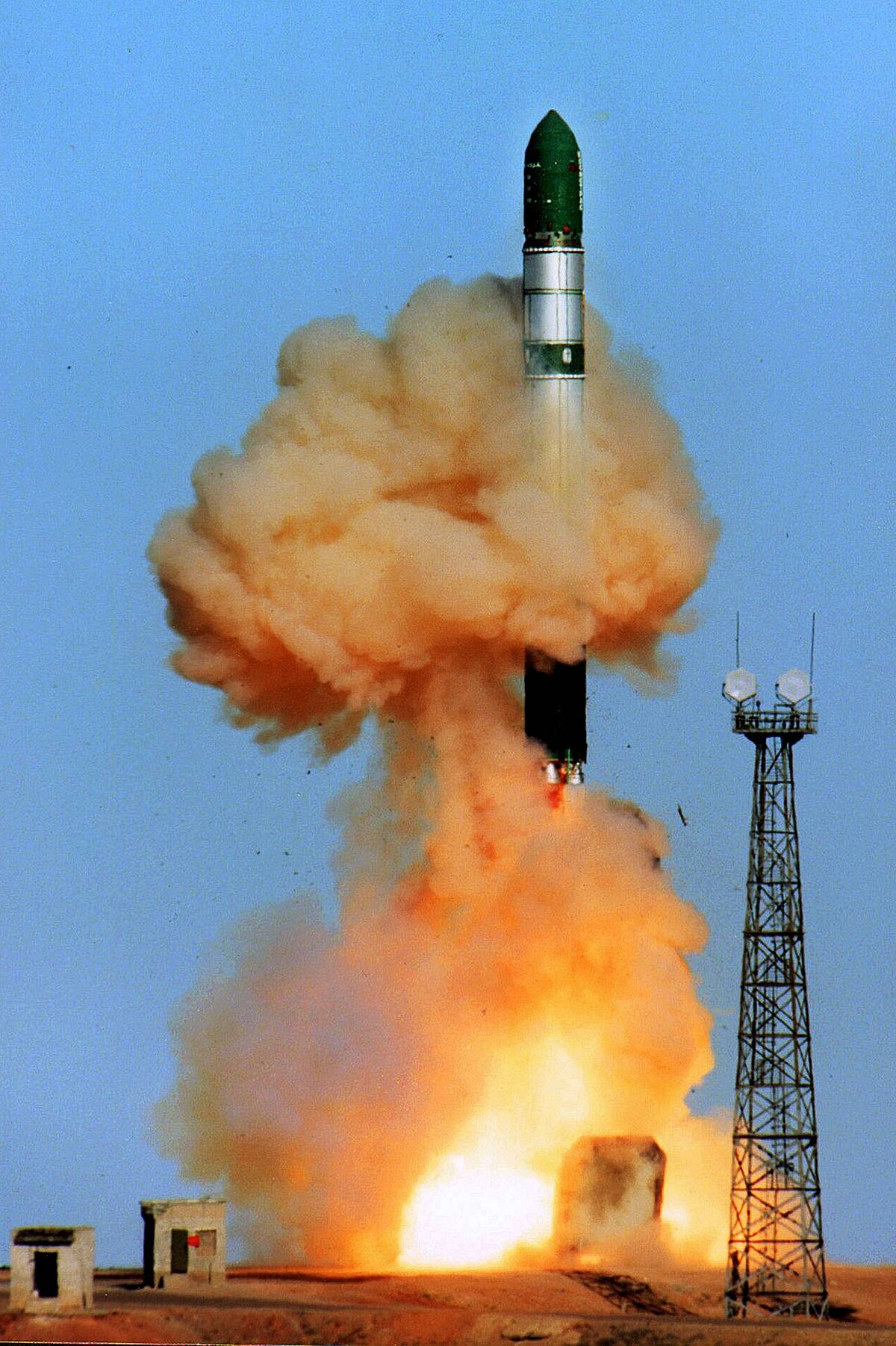 Ракета сс. Баллистическая ракета РС-28. «Сатана» SS-18 (Р-36м). Межконтинентальная баллистическая ракета РС-20 «Воевода». МБР «Сармат» РС-28.