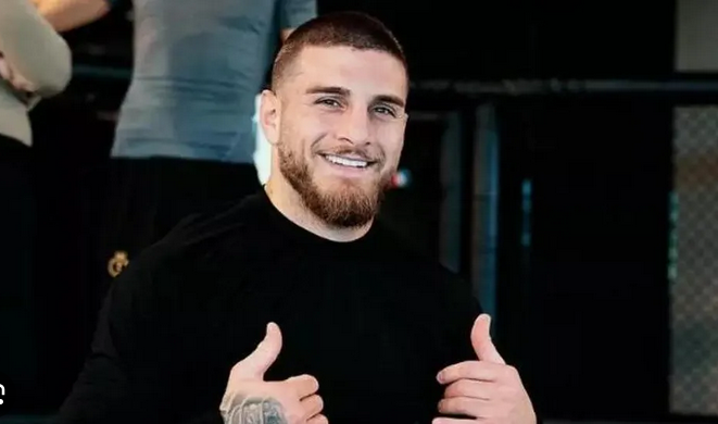 (VIDEO) ალექსანდრე თოფურიამ ბეკზატ ალმახანი დაამარცხა!