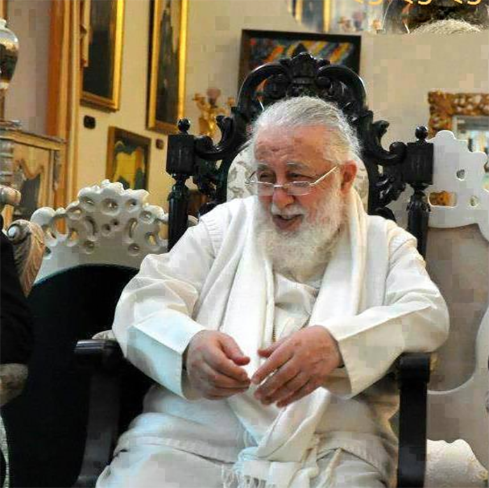 „სისადავის სიდიადე... სულ მემახსოვრება მისი ღიმილი, რომელიც მშობლის ღიმილს ჰგავდა, გაცელქებულ შვილს რომ უყურებს“ - დავით მაღრაძე